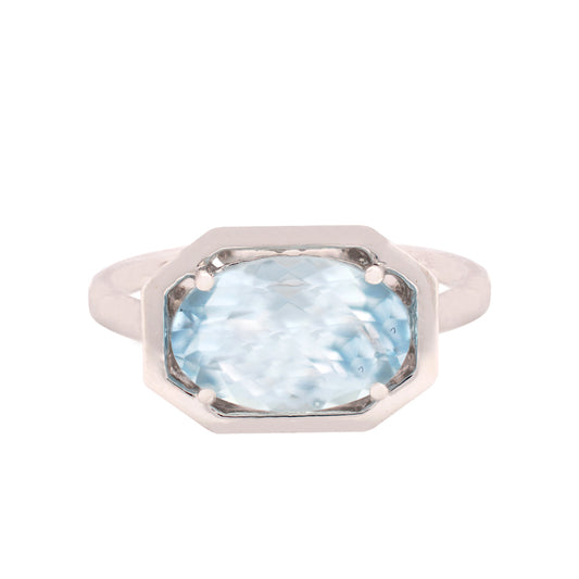 14k Oval Aquamarine Ring