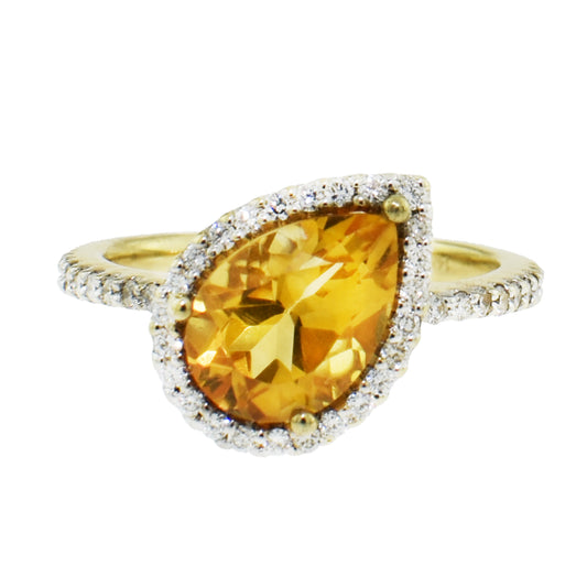 14k Yellow Beryl Pear Shape Diamond Ring - Size 7